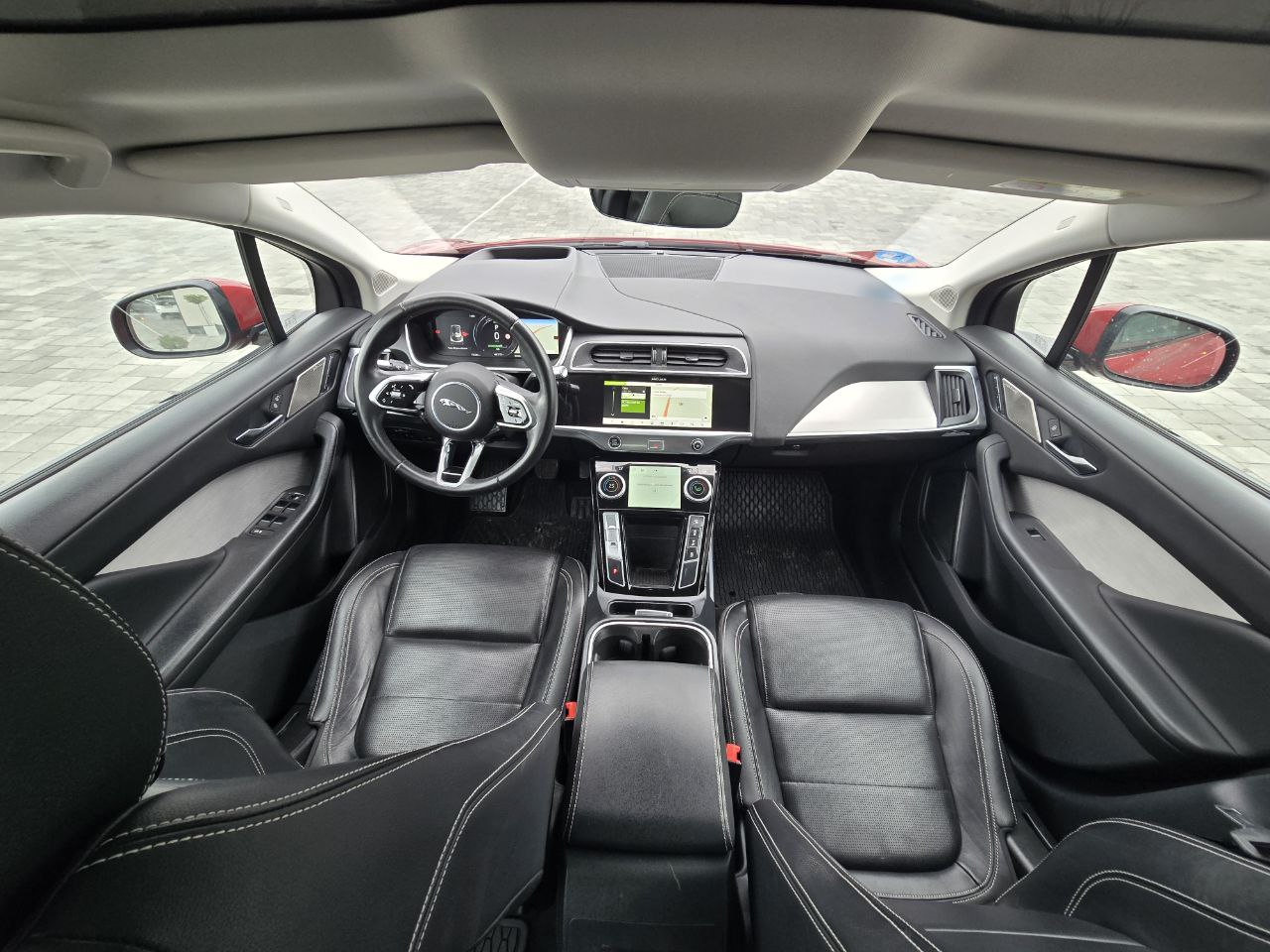 JAGUAR I-PACE