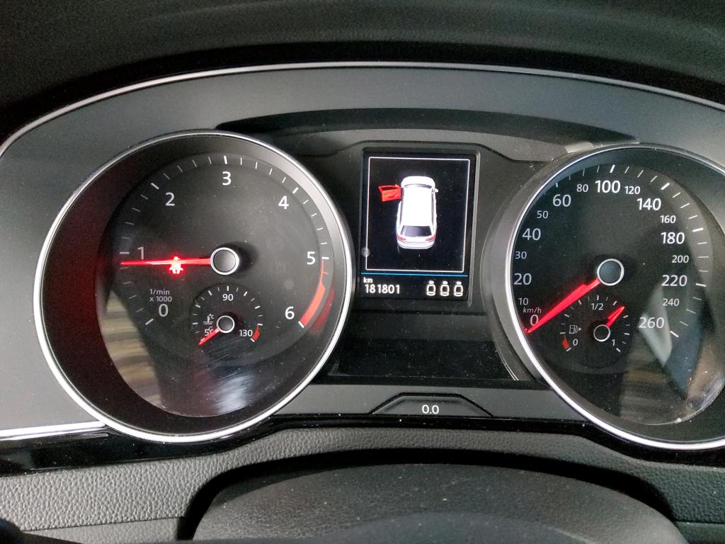 Volkswagen Passat Business+