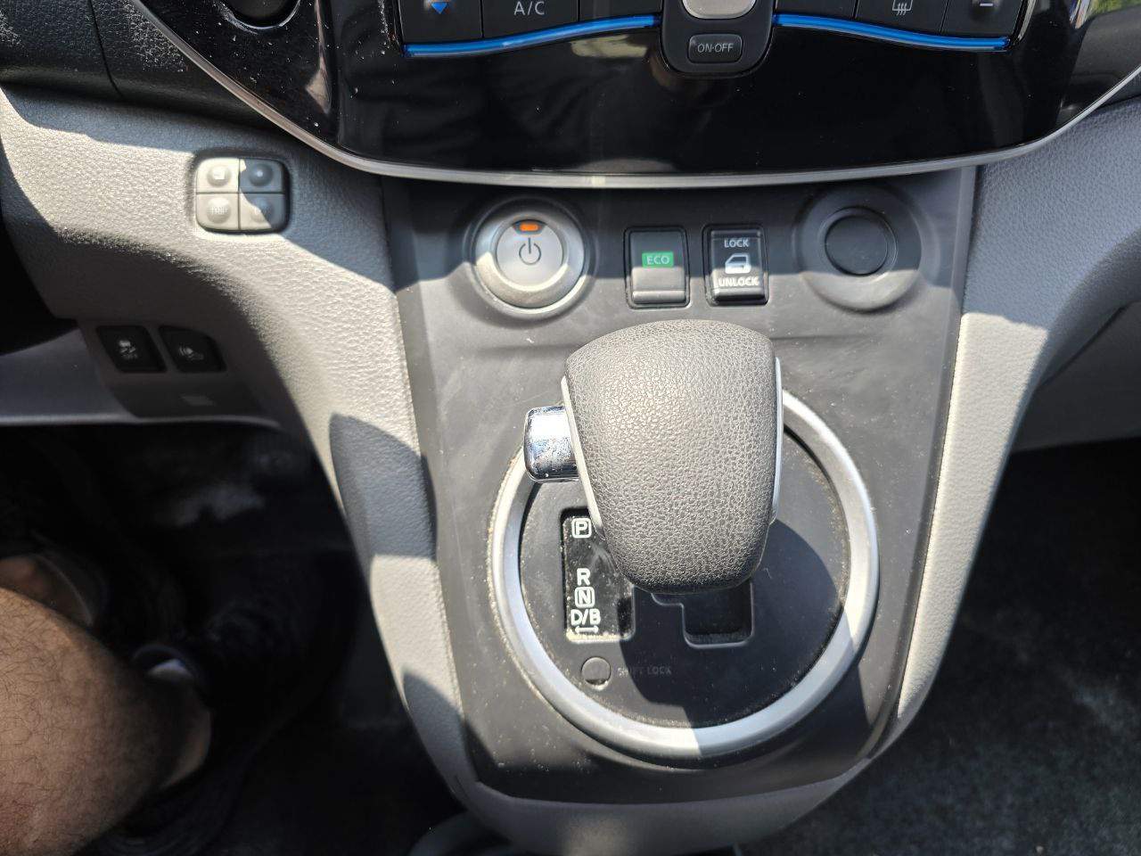 Nissan E-NV200