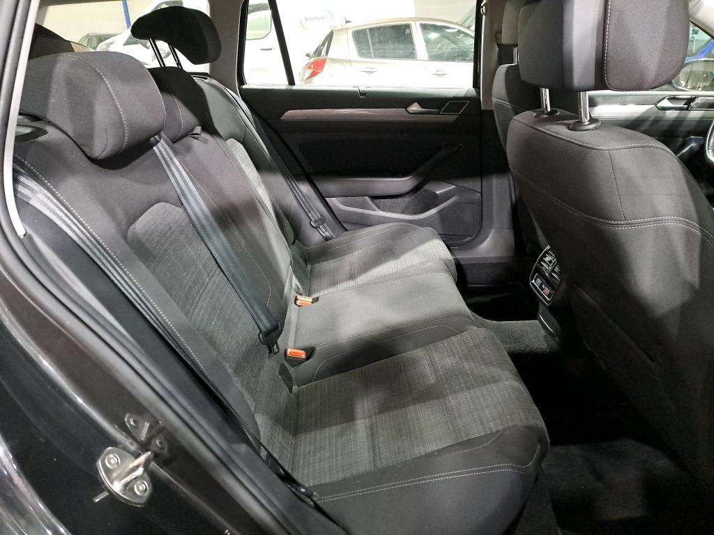 Volkswagen Passat Business