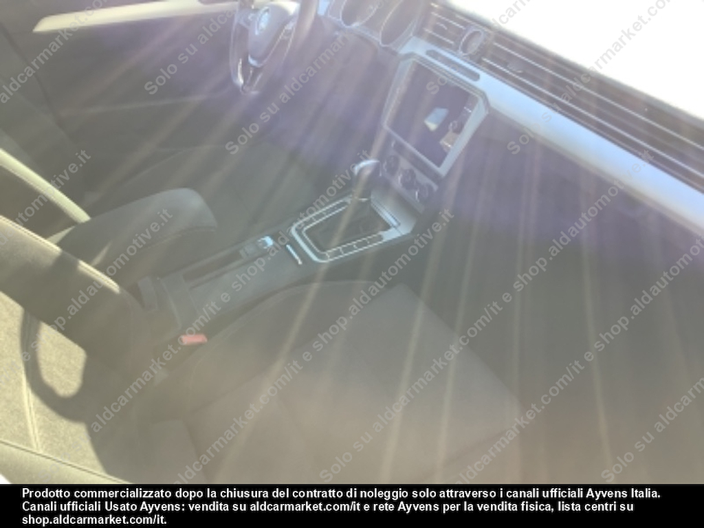 Volkswagen Passat Business+