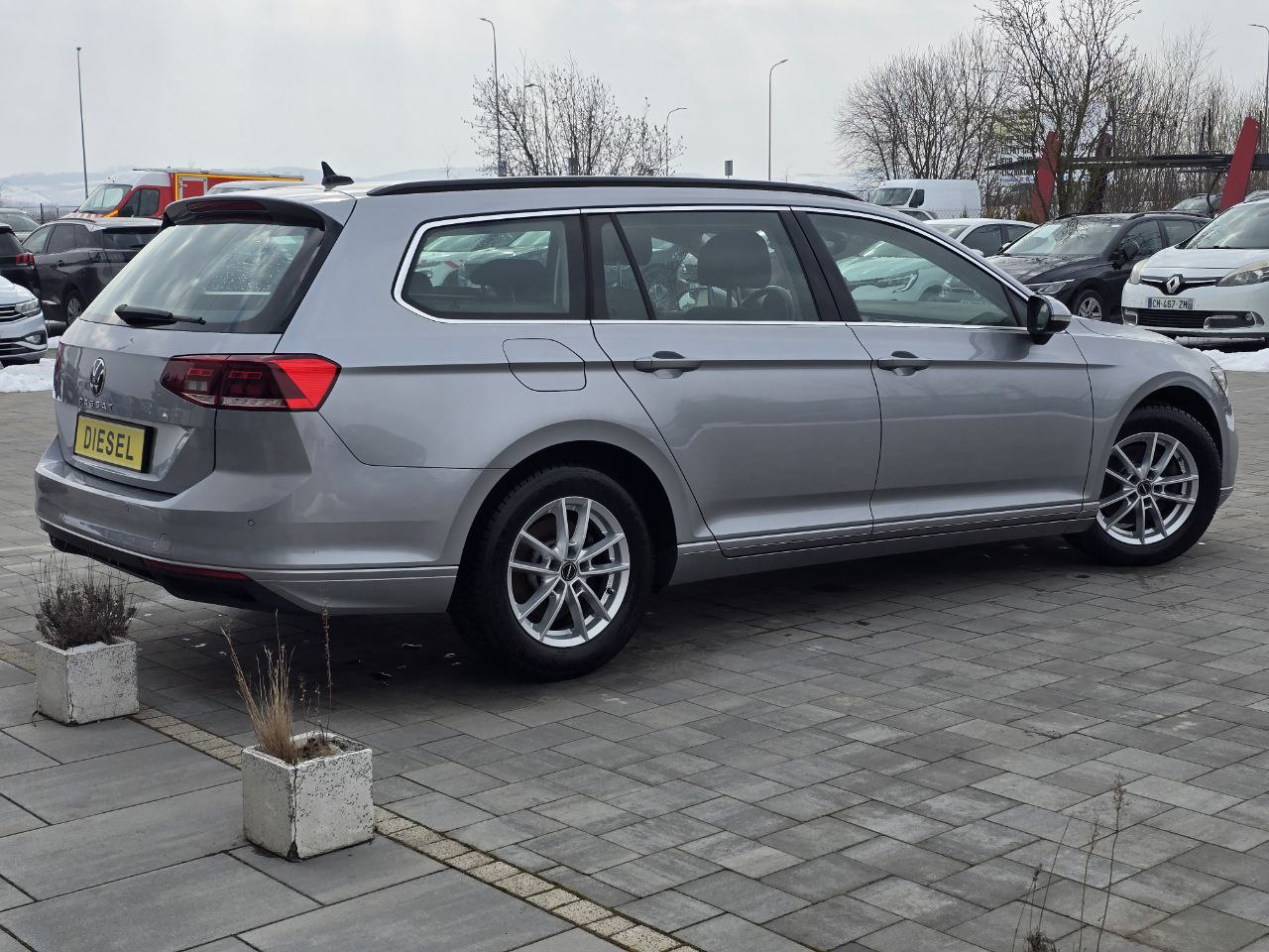 Volkswagen Passat Business+