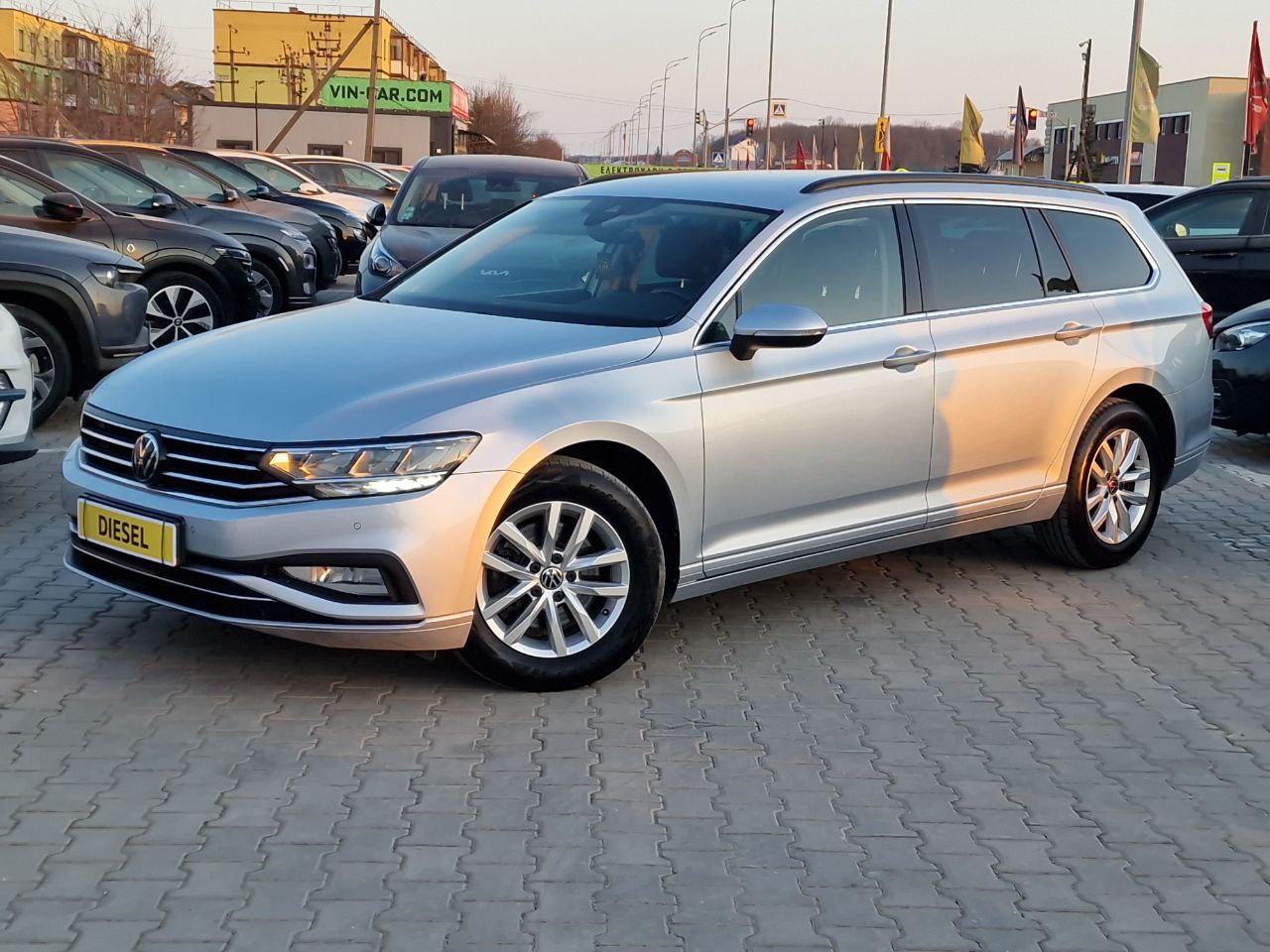 Volkswagen Passat Business+
