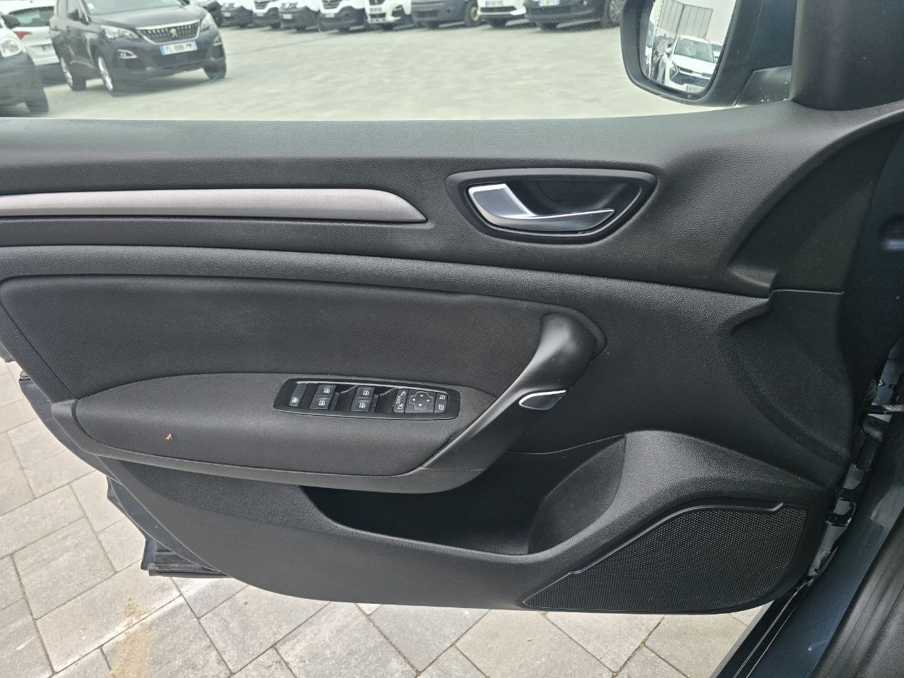 Renault Megane Business HYBRID