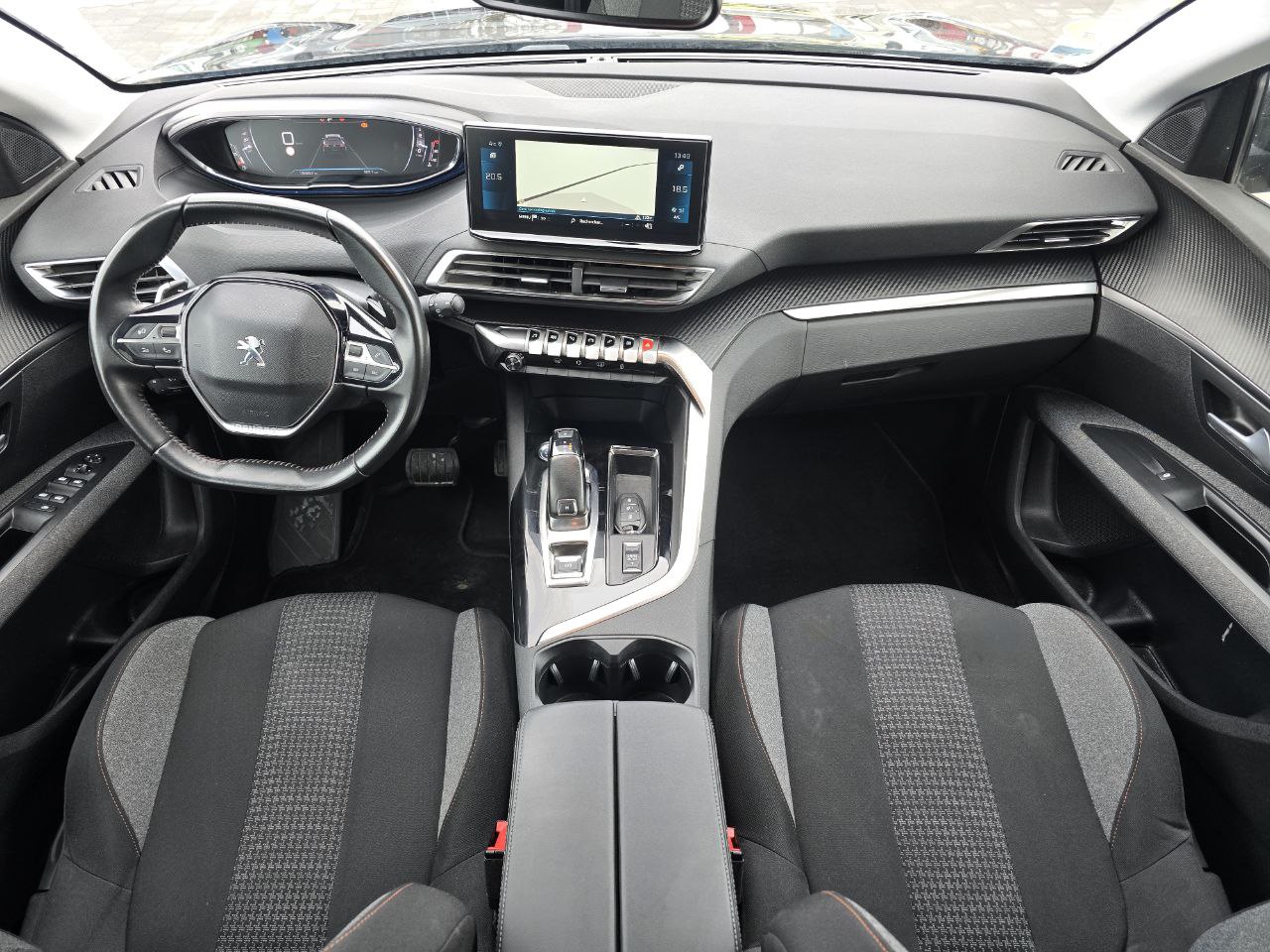 PEUGEOT 5008 Business