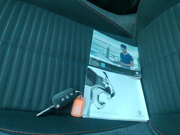 Peugeot 208 Business