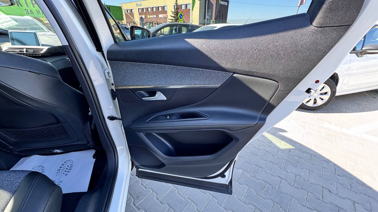 Peugeot 3008 ALLURE