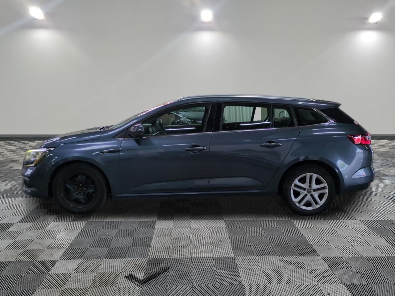 Renault Megane IV Estate Business
