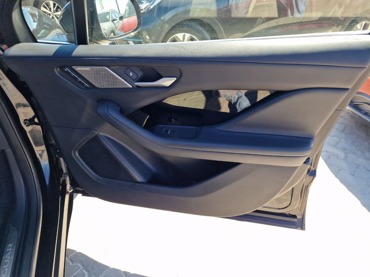 JAGUAR I-PACE