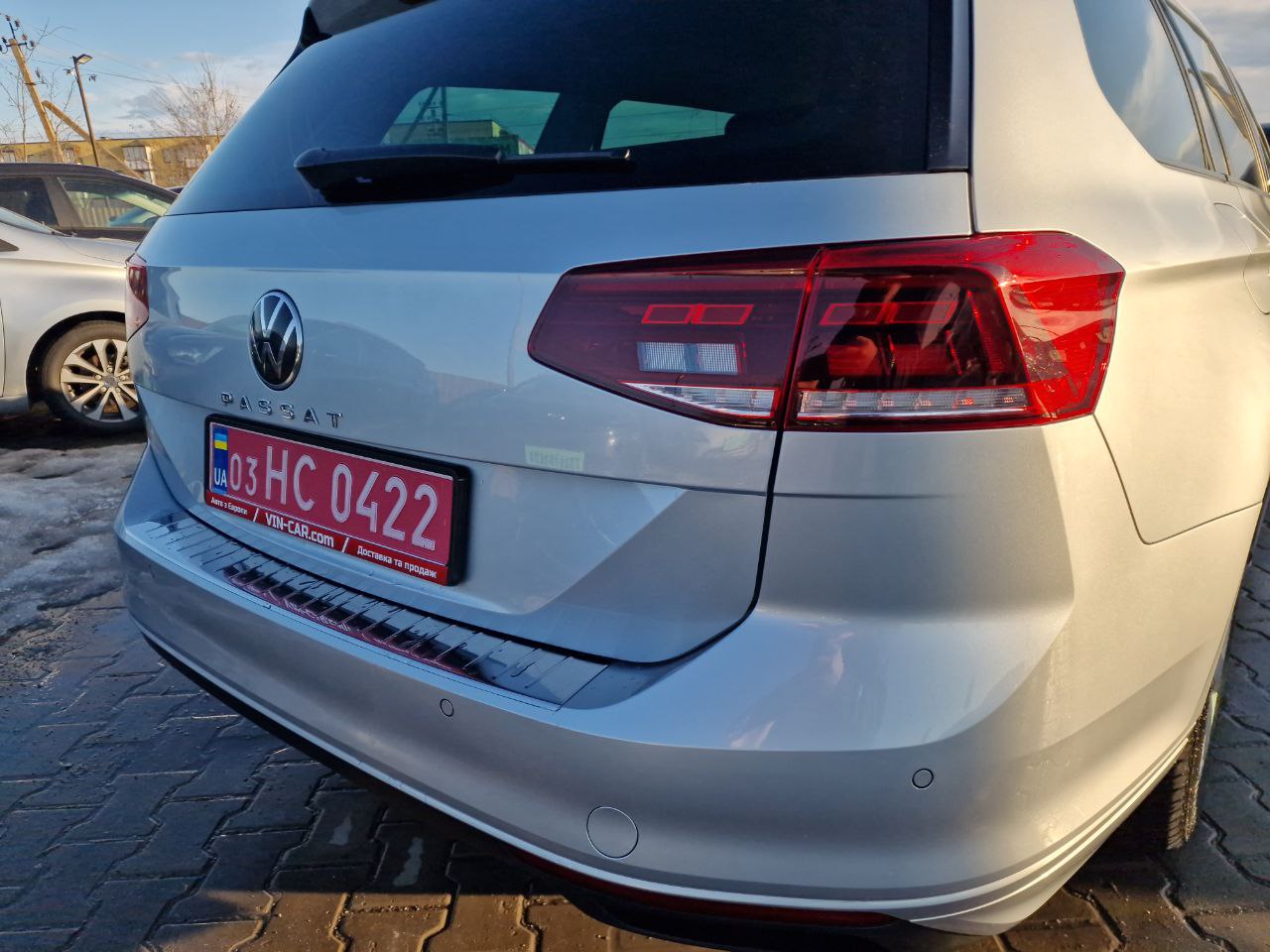 Volkswagen Passat Business+