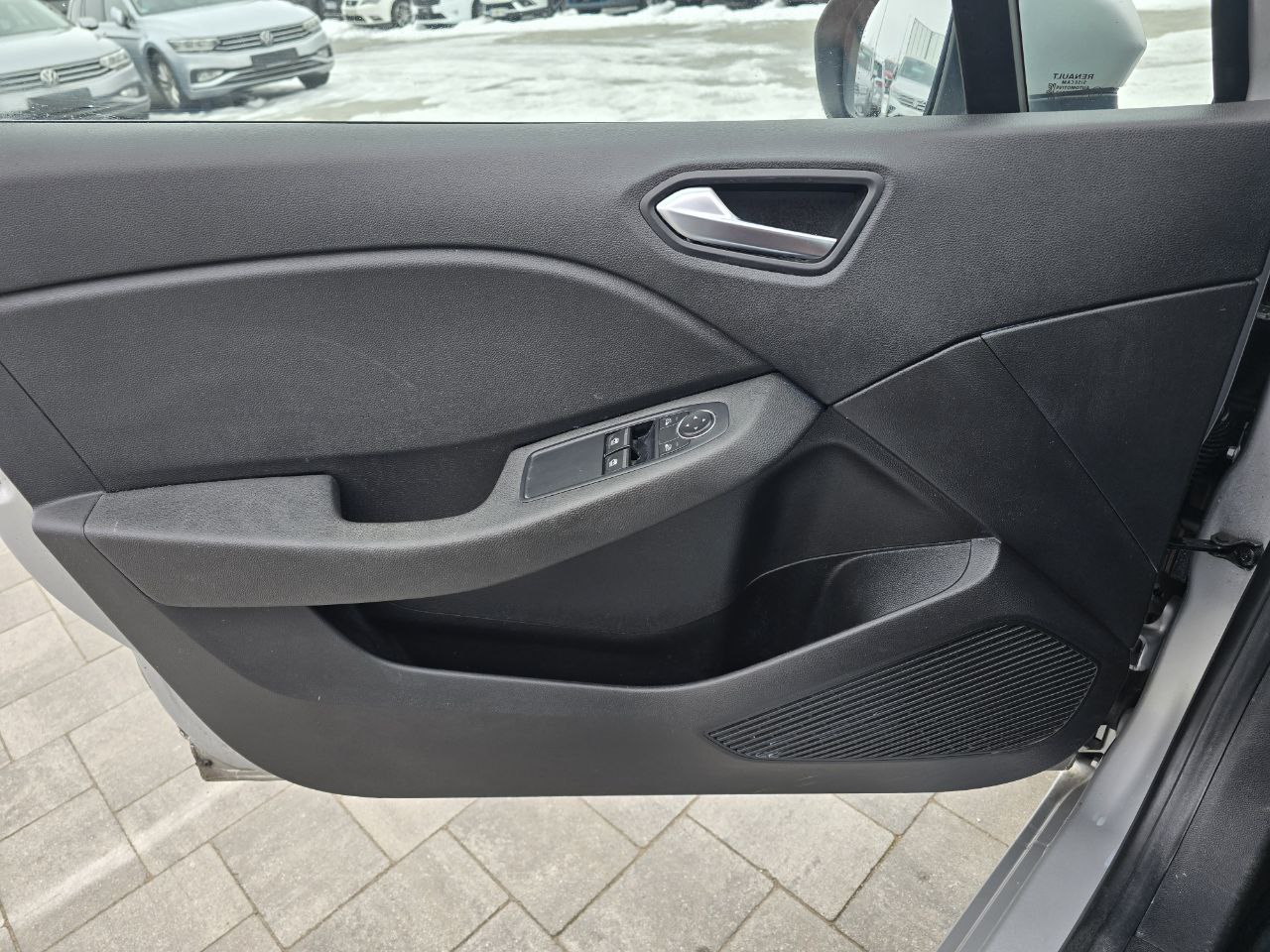 Renault Clio HYBRID Business