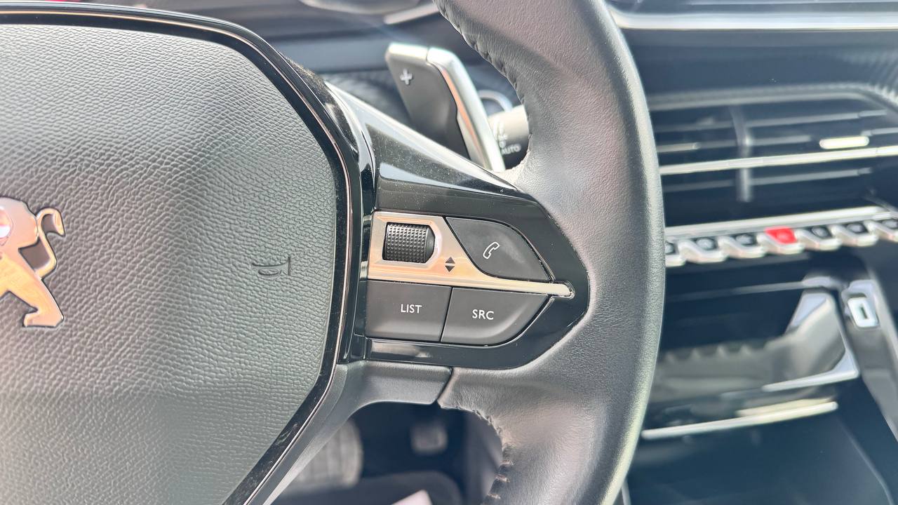 Peugeot 2008 ALLURE