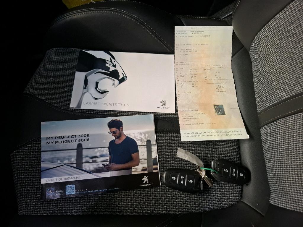 PEUGEOT 5008 ALLURE