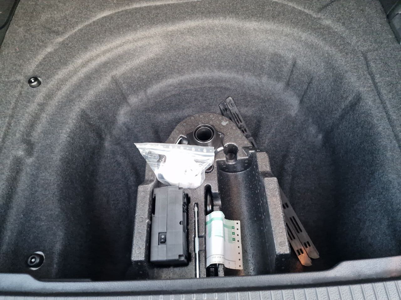 Volkswagen Passat Business+