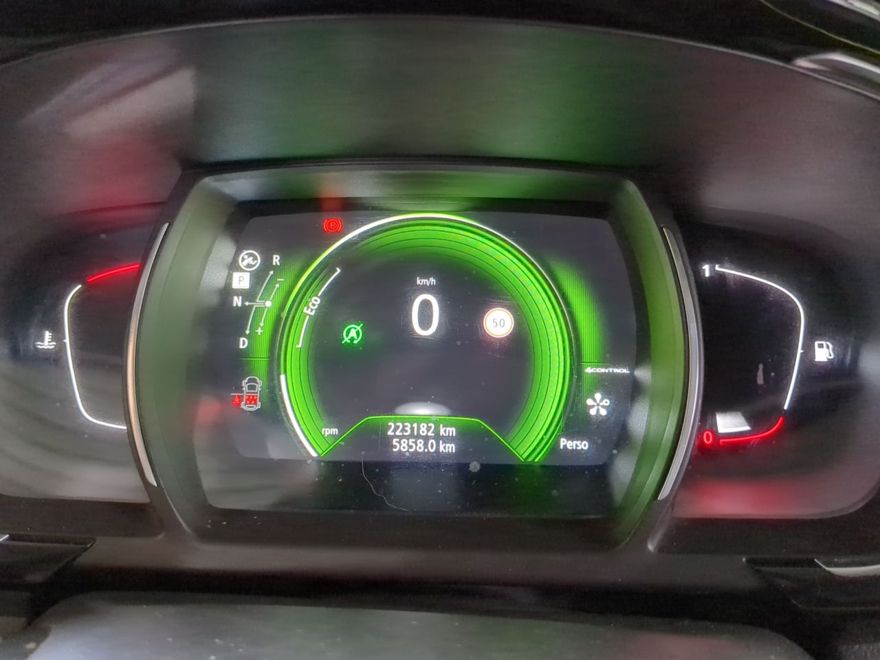 Renault Espace INITIALE PARIS