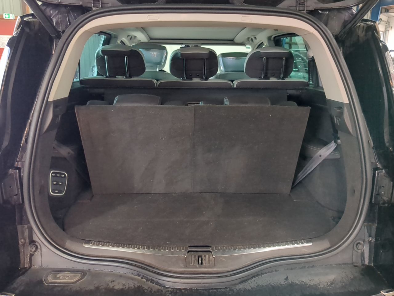 Renault Espace INITIALE PARIS