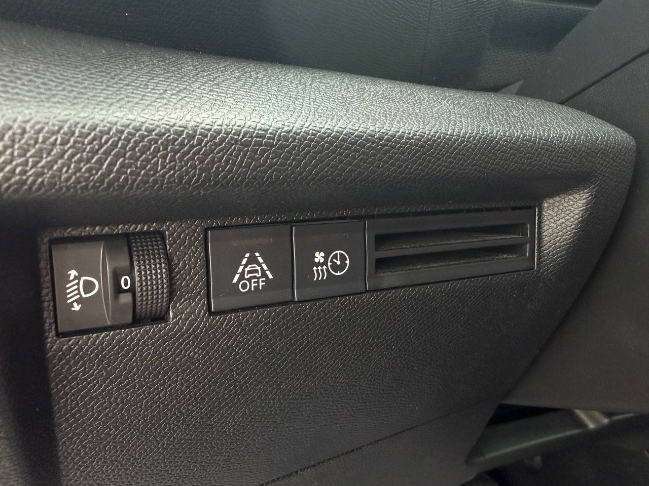 Citroen E-C4