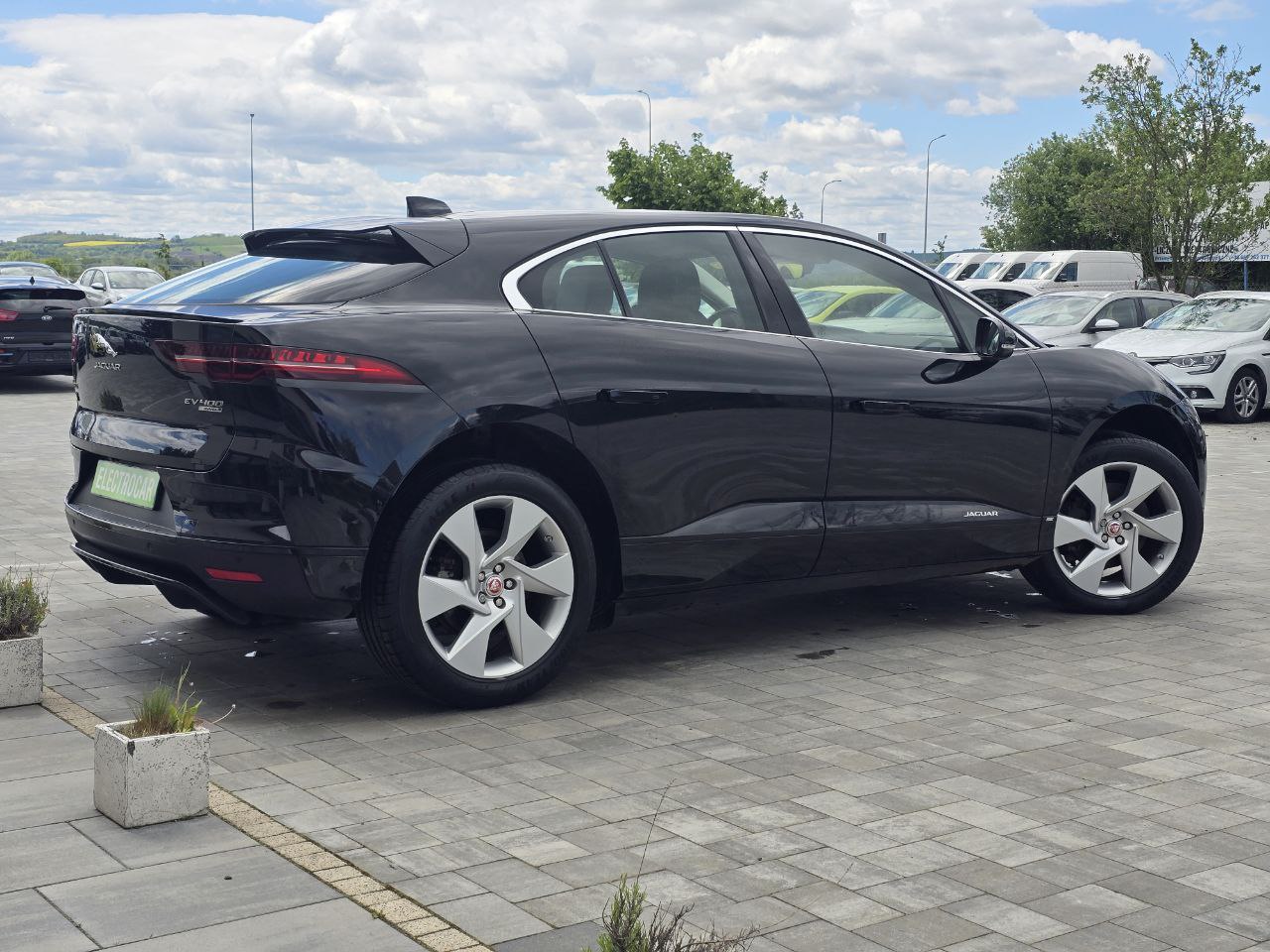 JAGUAR I-PACE