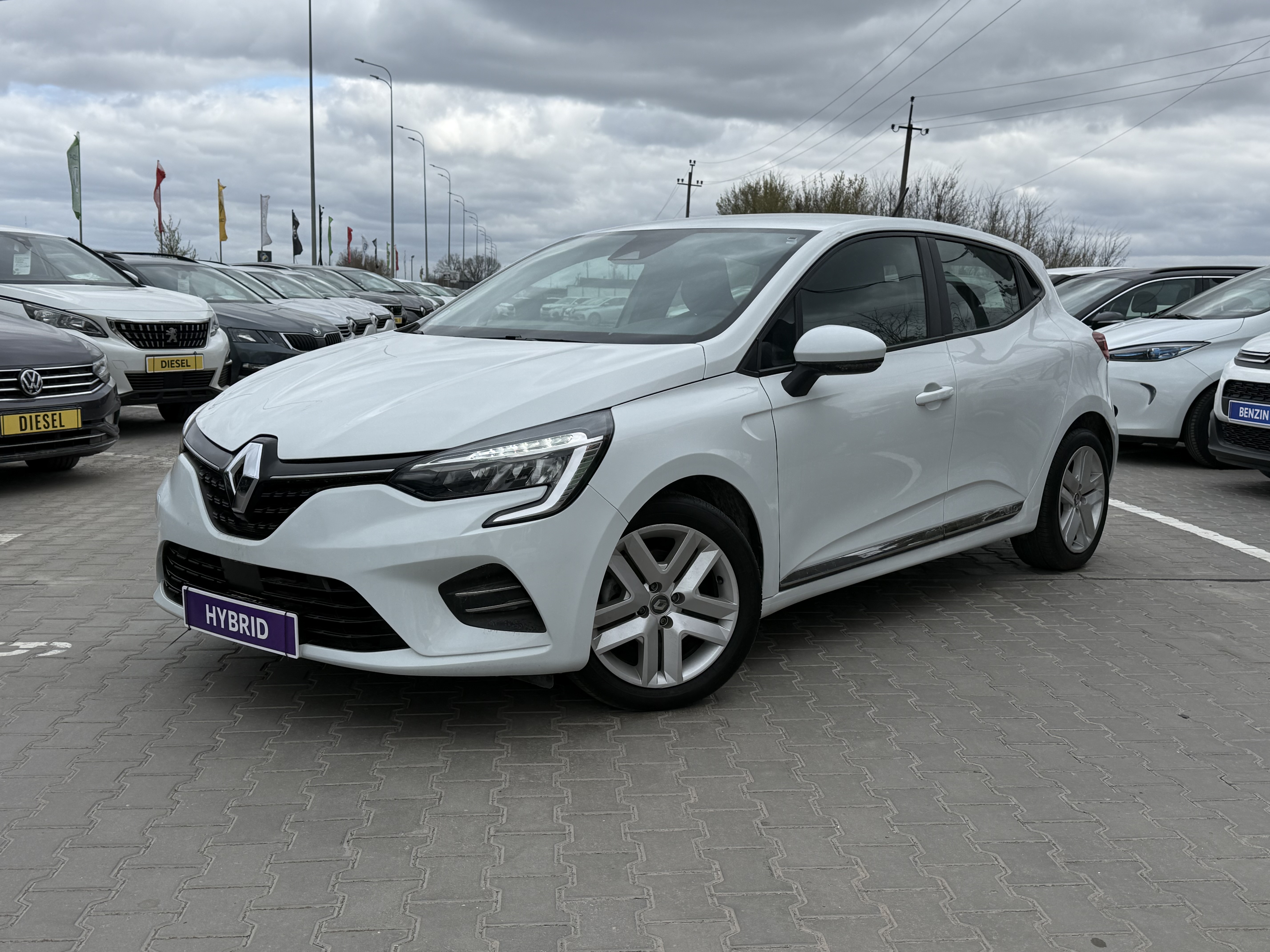 Renault Clio HYBRID Business