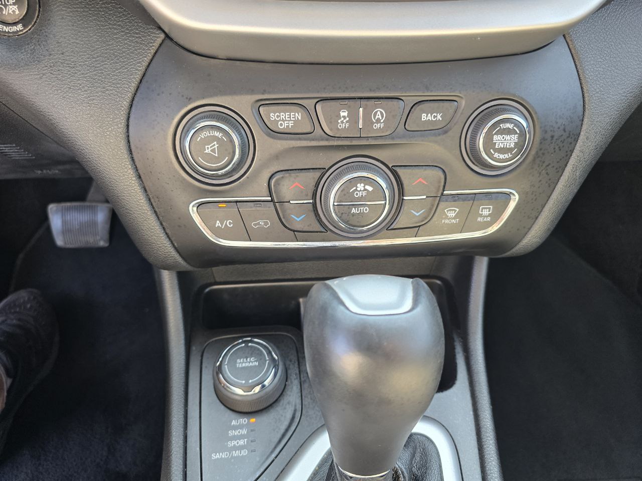 JEEP CHEROKEE