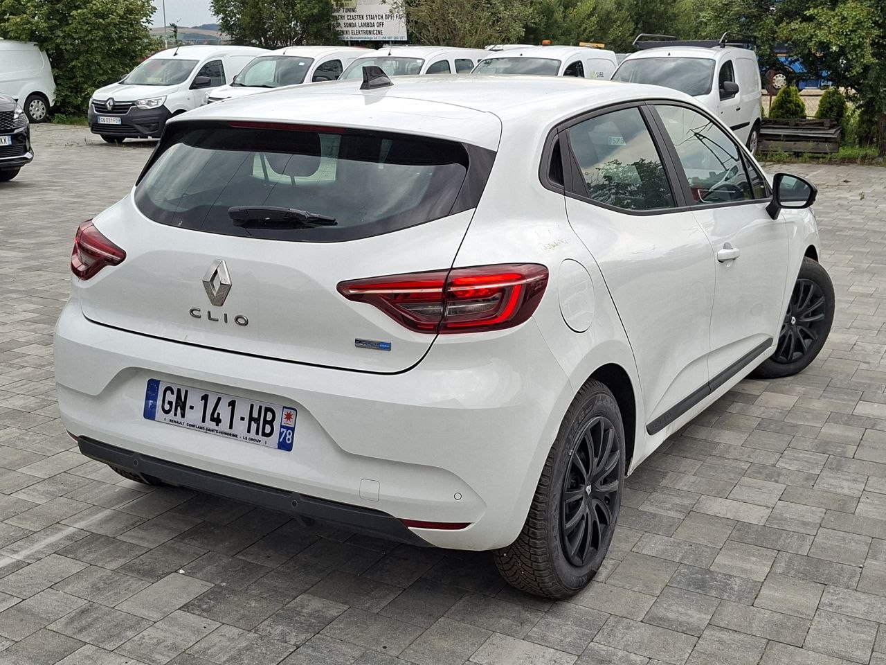 Renault Clio Equilibre Hybrid