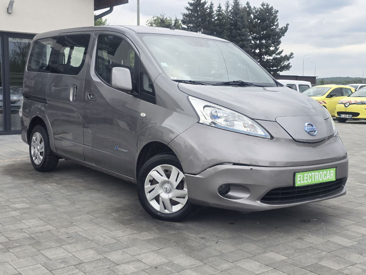 Nissan E-NV200