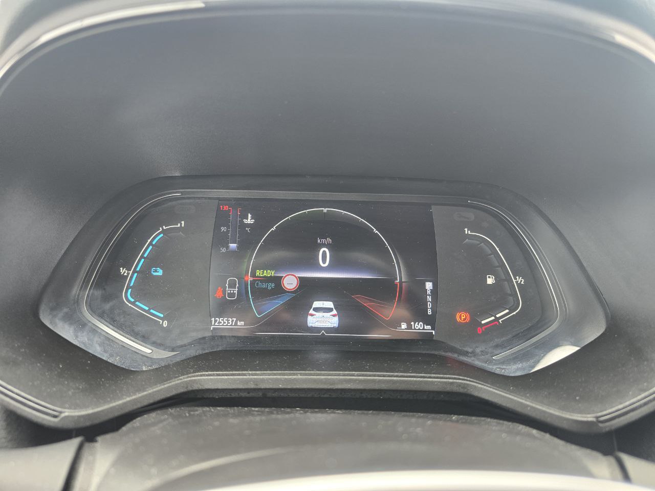 Renault Clio HYBRID Business