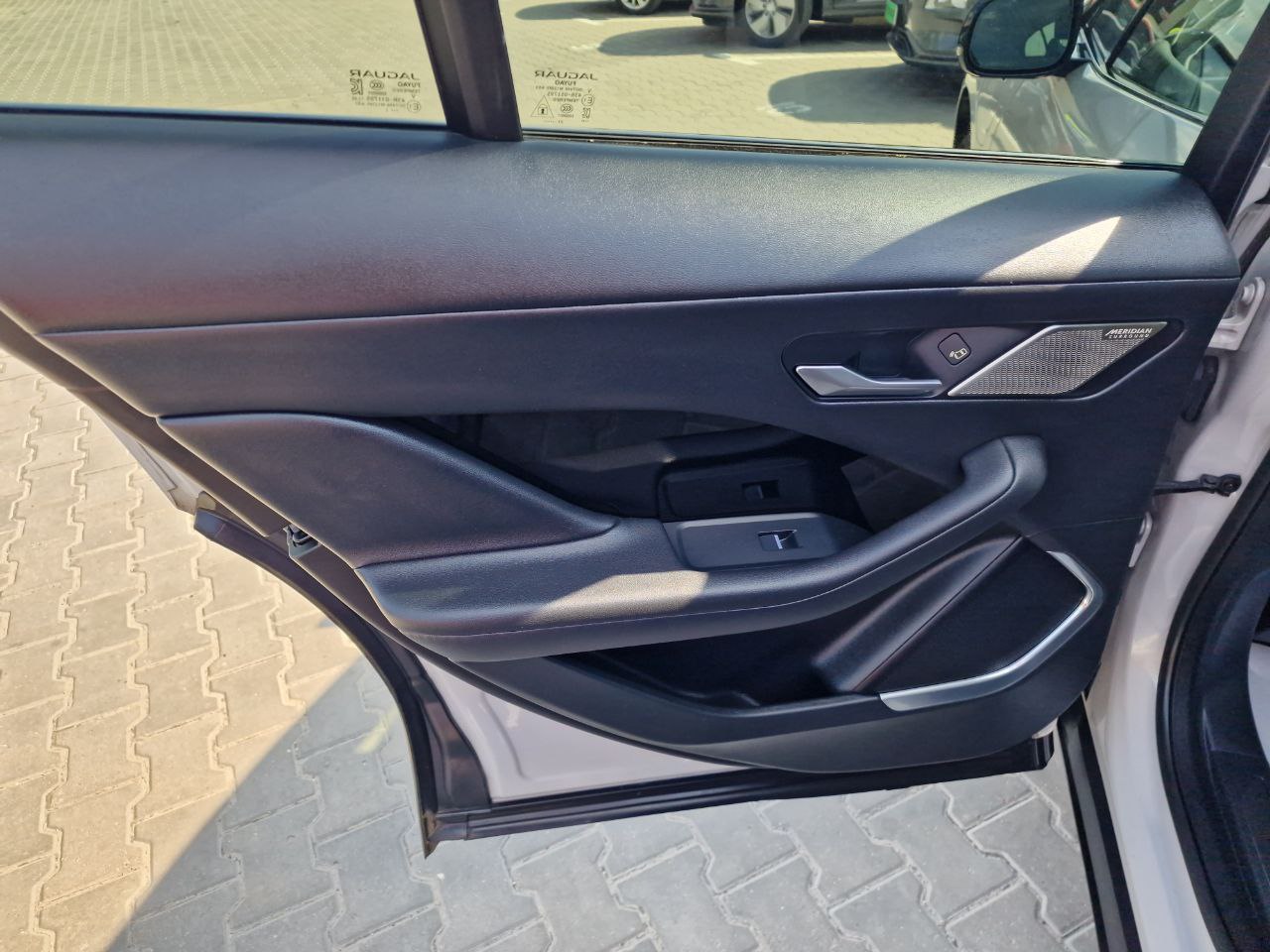 JAGUAR I-PACE