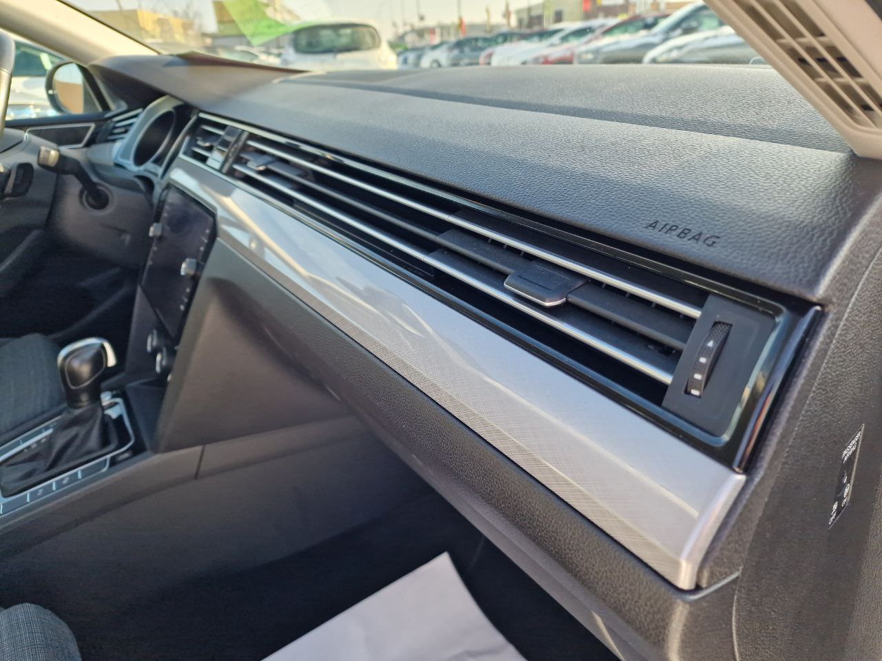 Volkswagen Passat Business