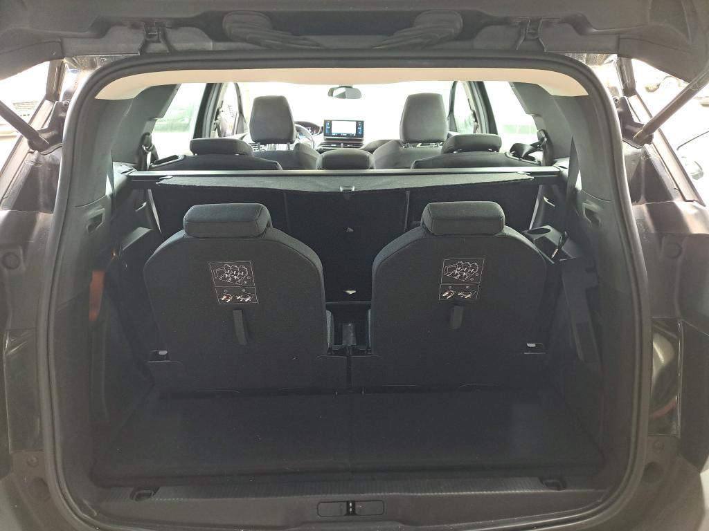 PEUGEOT 5008 Business