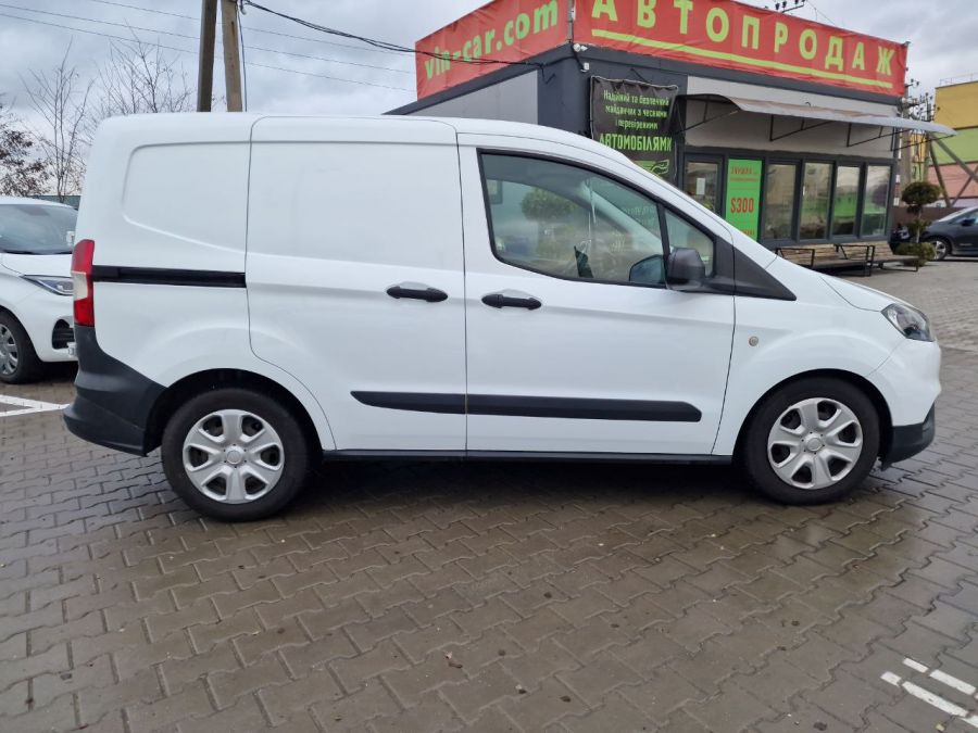 Ford TRANSIT COURIER