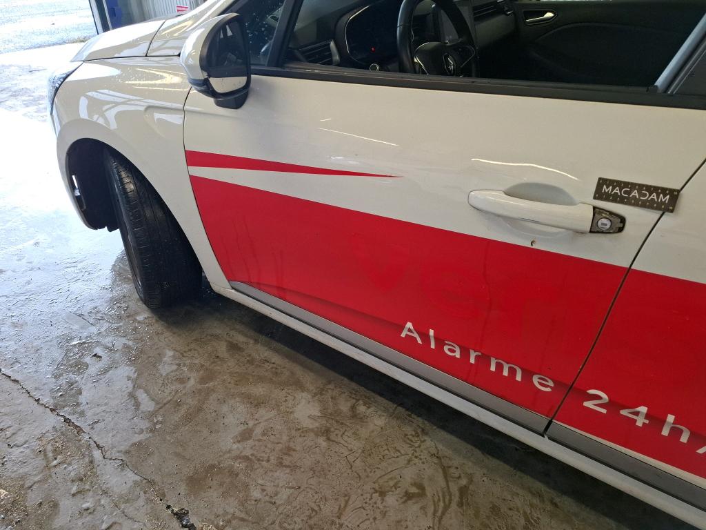 Renault Clio HYBRID Business