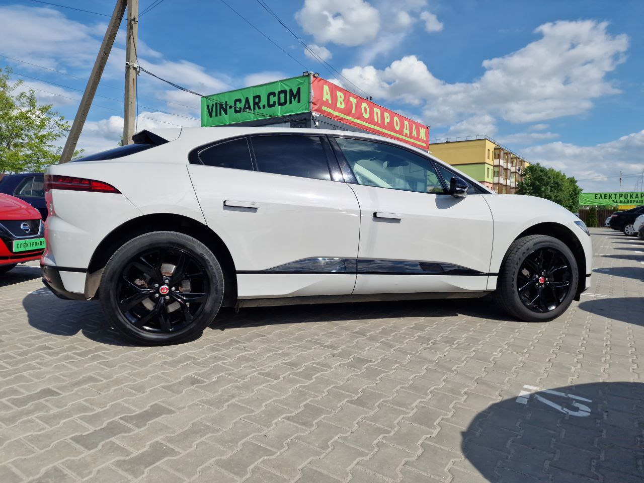 JAGUAR I-PACE
