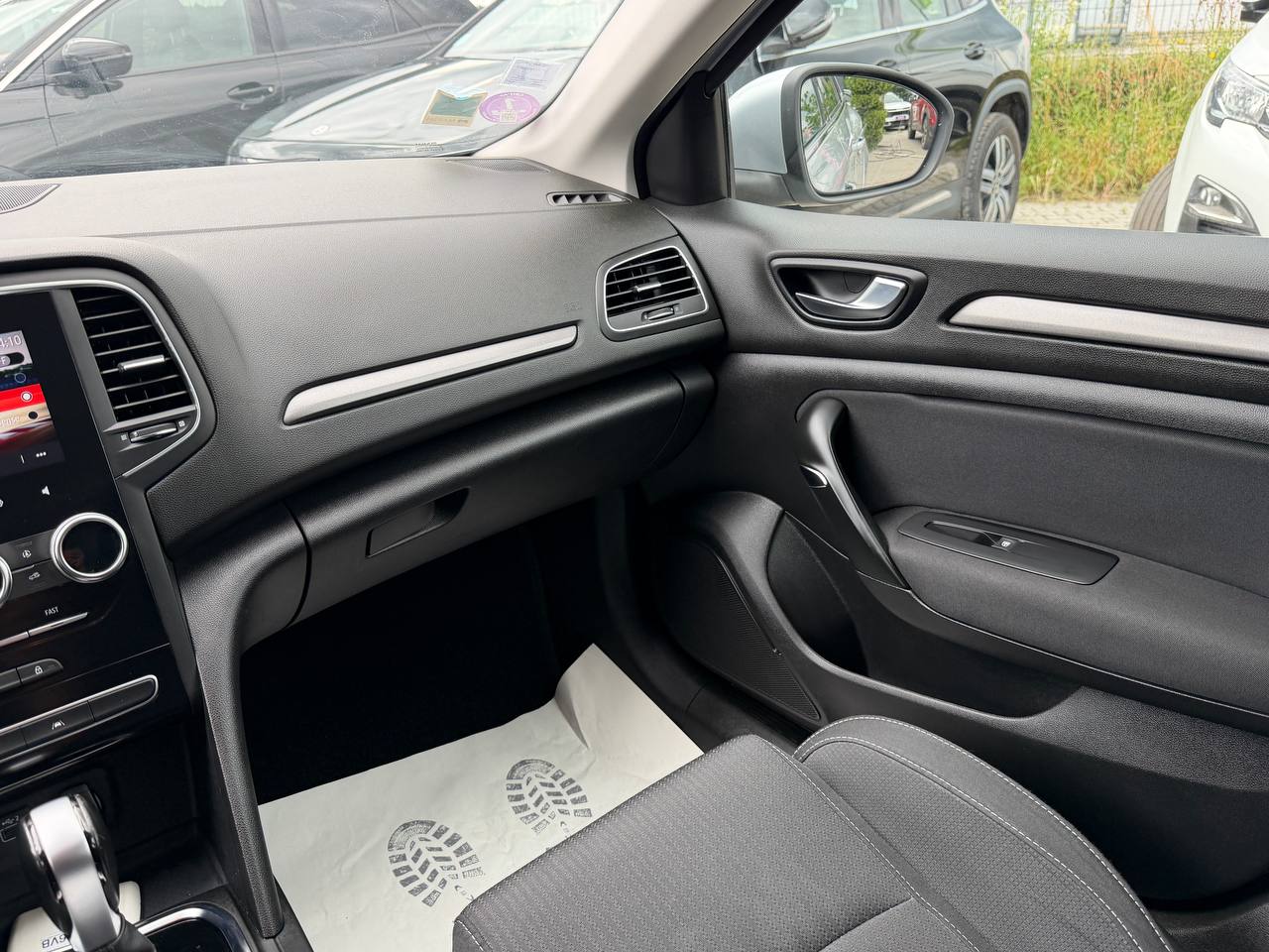 Renault Megane Business HYBRID