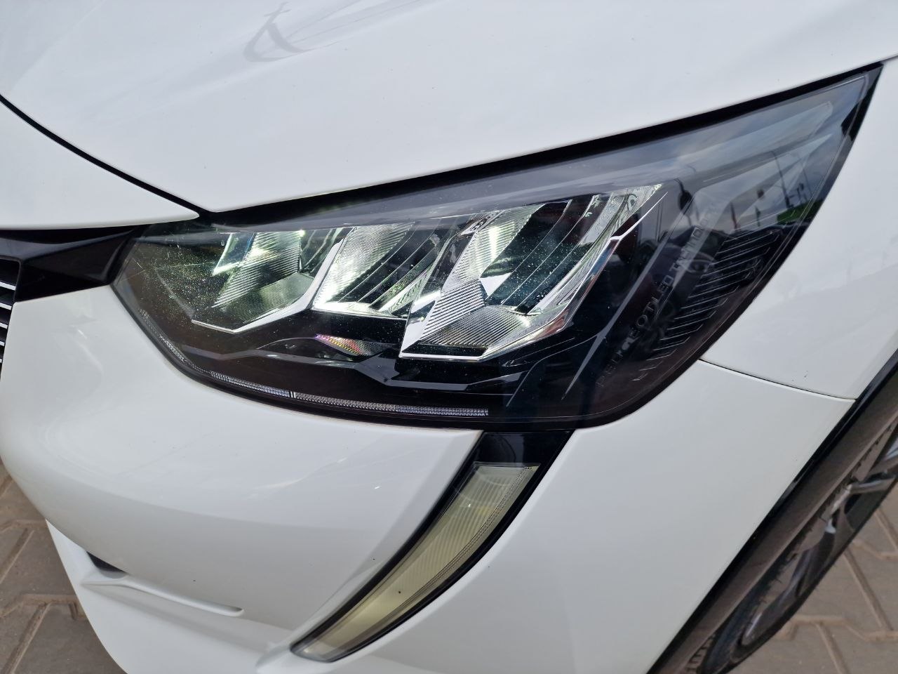 Peugeot 208 ELECTRIQUE