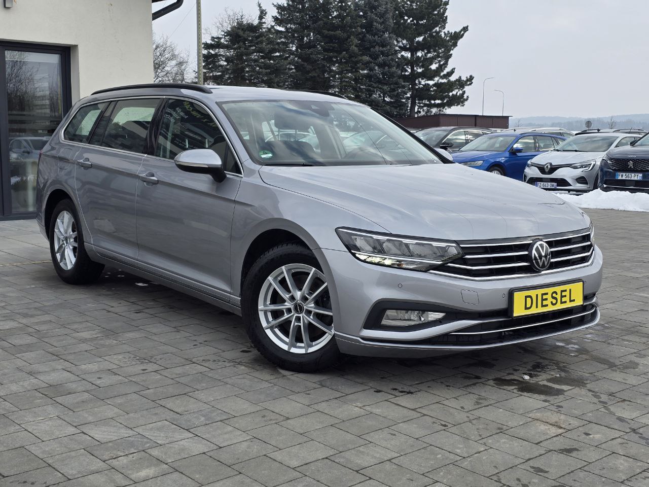 Volkswagen Passat Business+