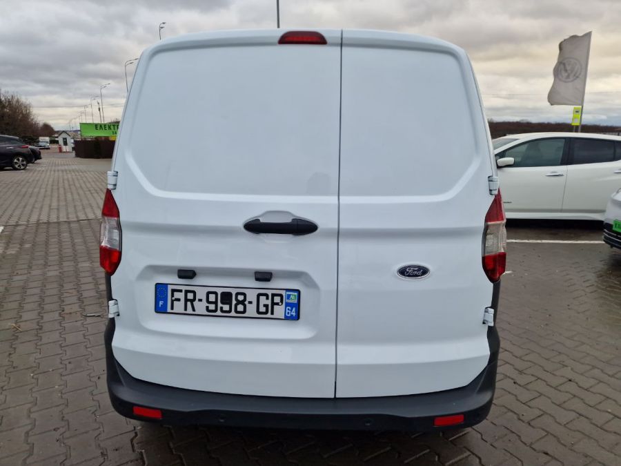 Ford TRANSIT COURIER