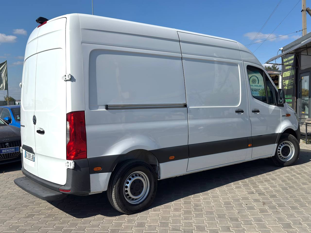 Mercedes-Benz E-Sprinter FWD