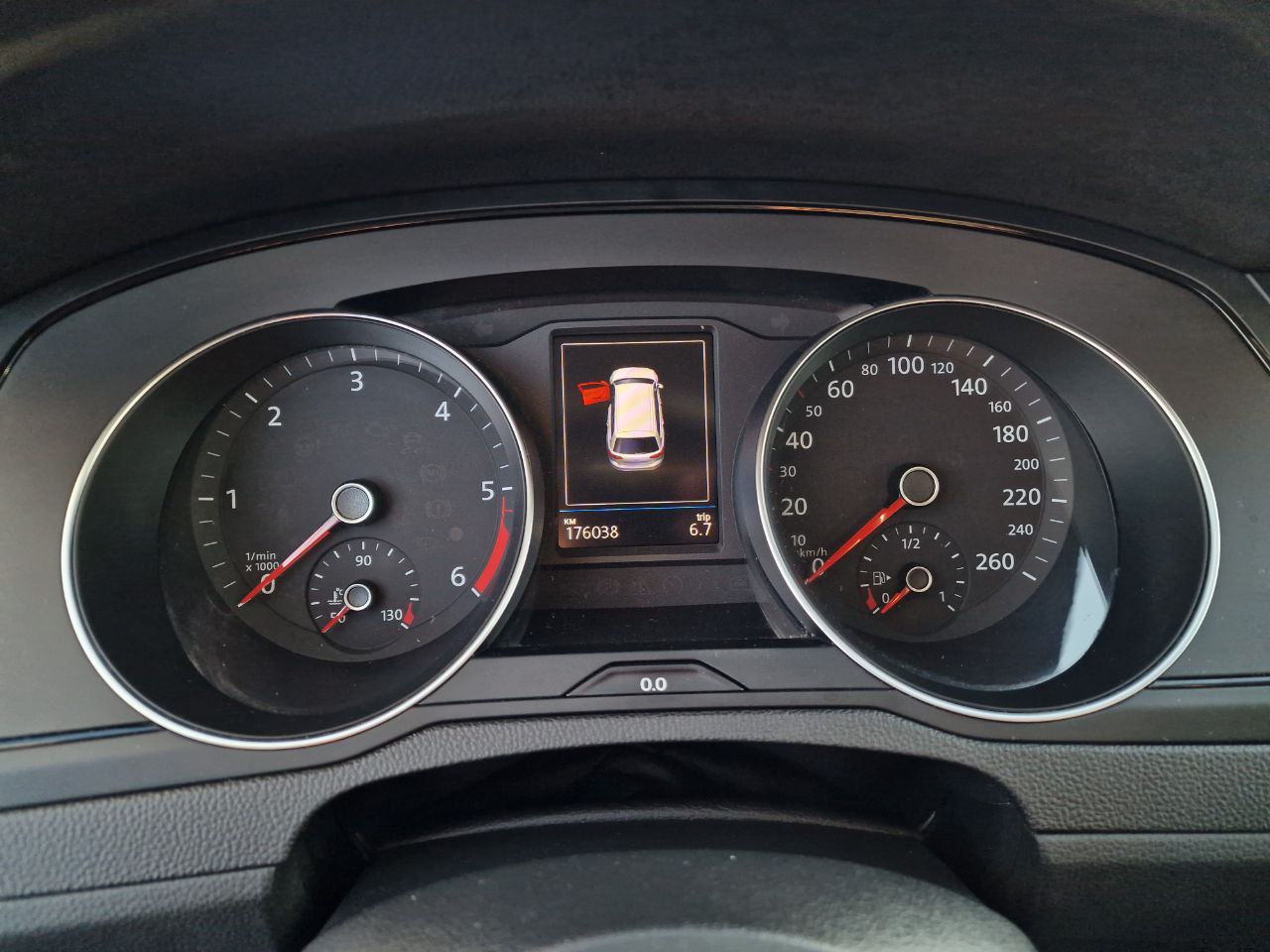 Volkswagen Passat Business+