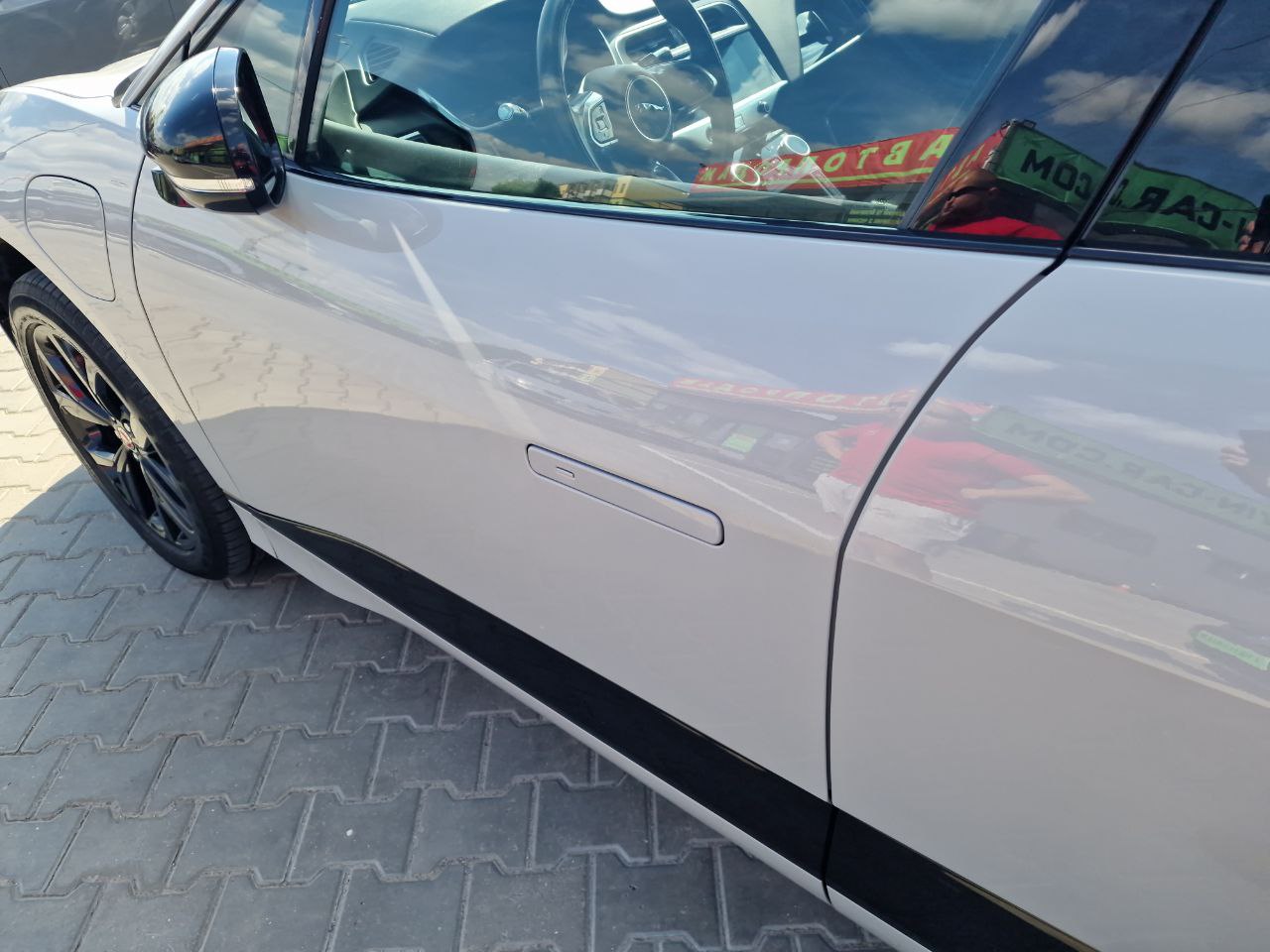 JAGUAR I-PACE