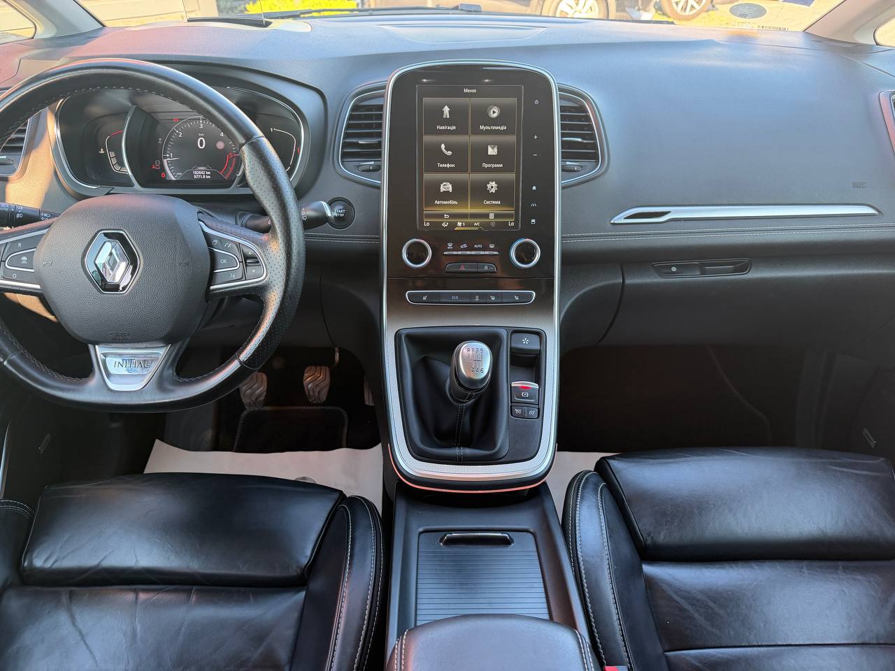 Renault Scenic INITIALE PARIS