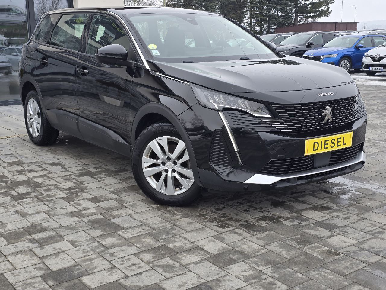 PEUGEOT 5008 Business