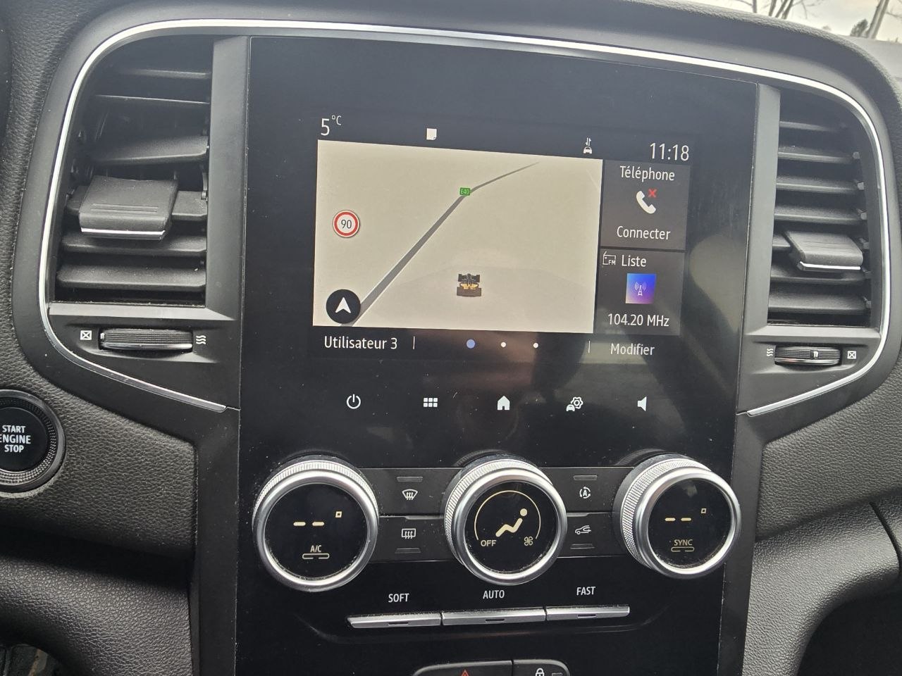 Renault Megane Business HYBRID