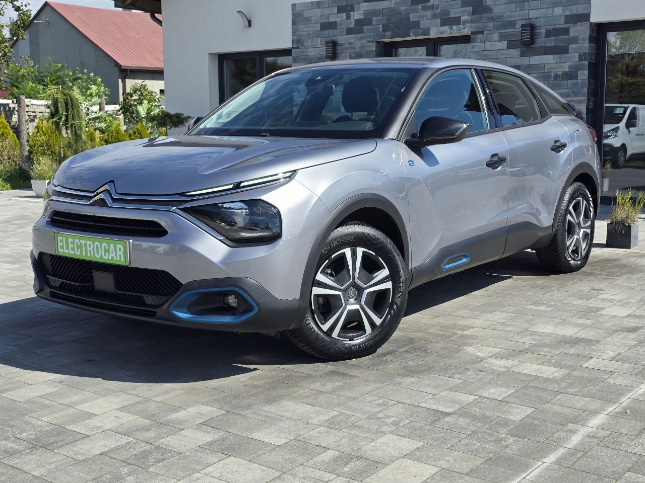 Citroen E-C4
