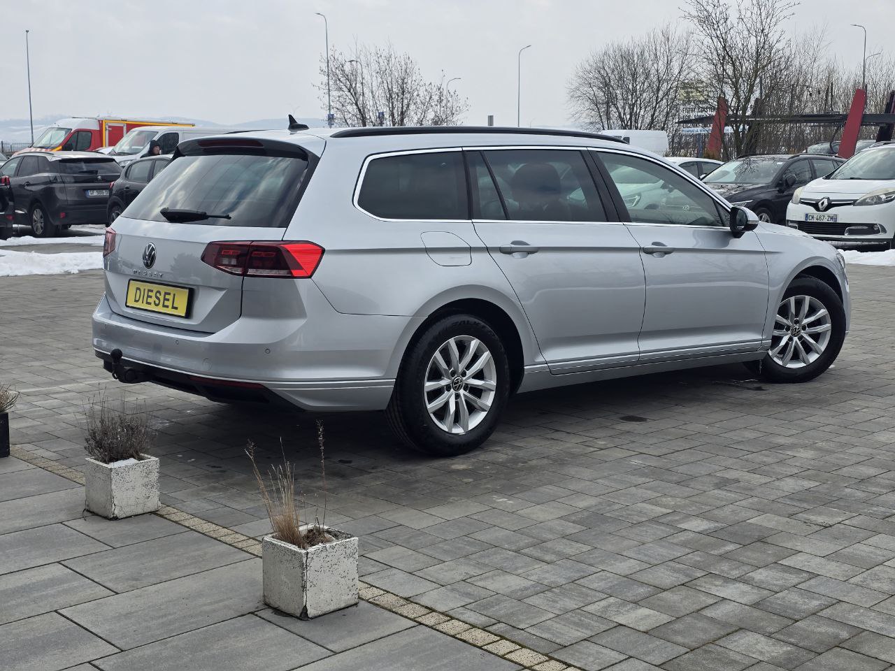 Volkswagen Passat Business+