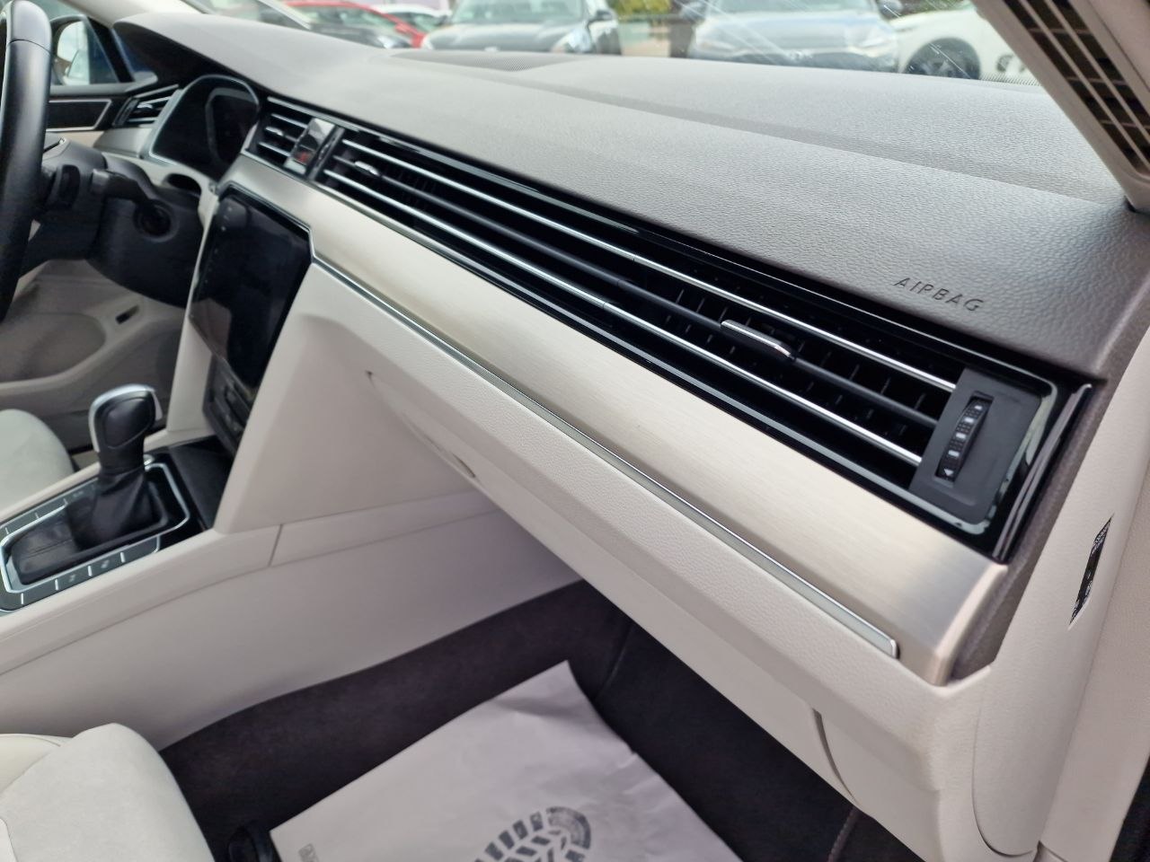 Volkswagen Passat LOUNGE