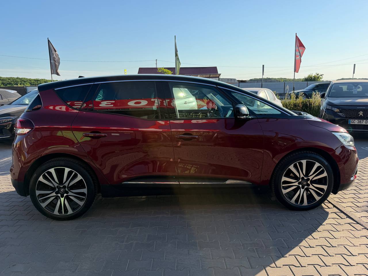 Renault Scenic INITIALE PARIS