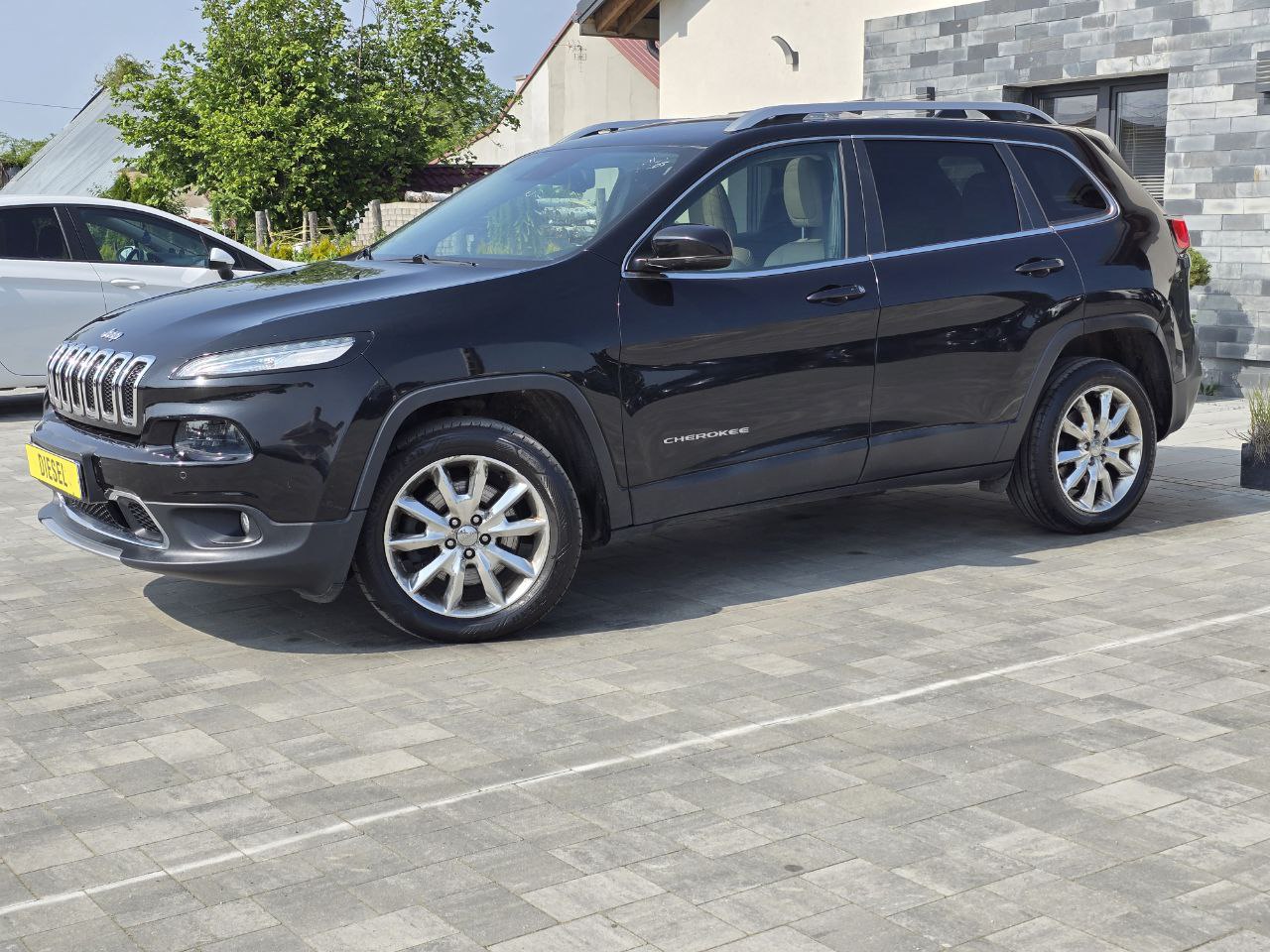 JEEP CHEROKEE