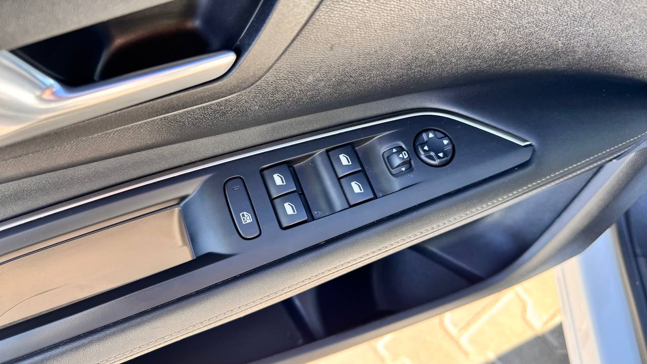 Peugeot 3008 ALLURE