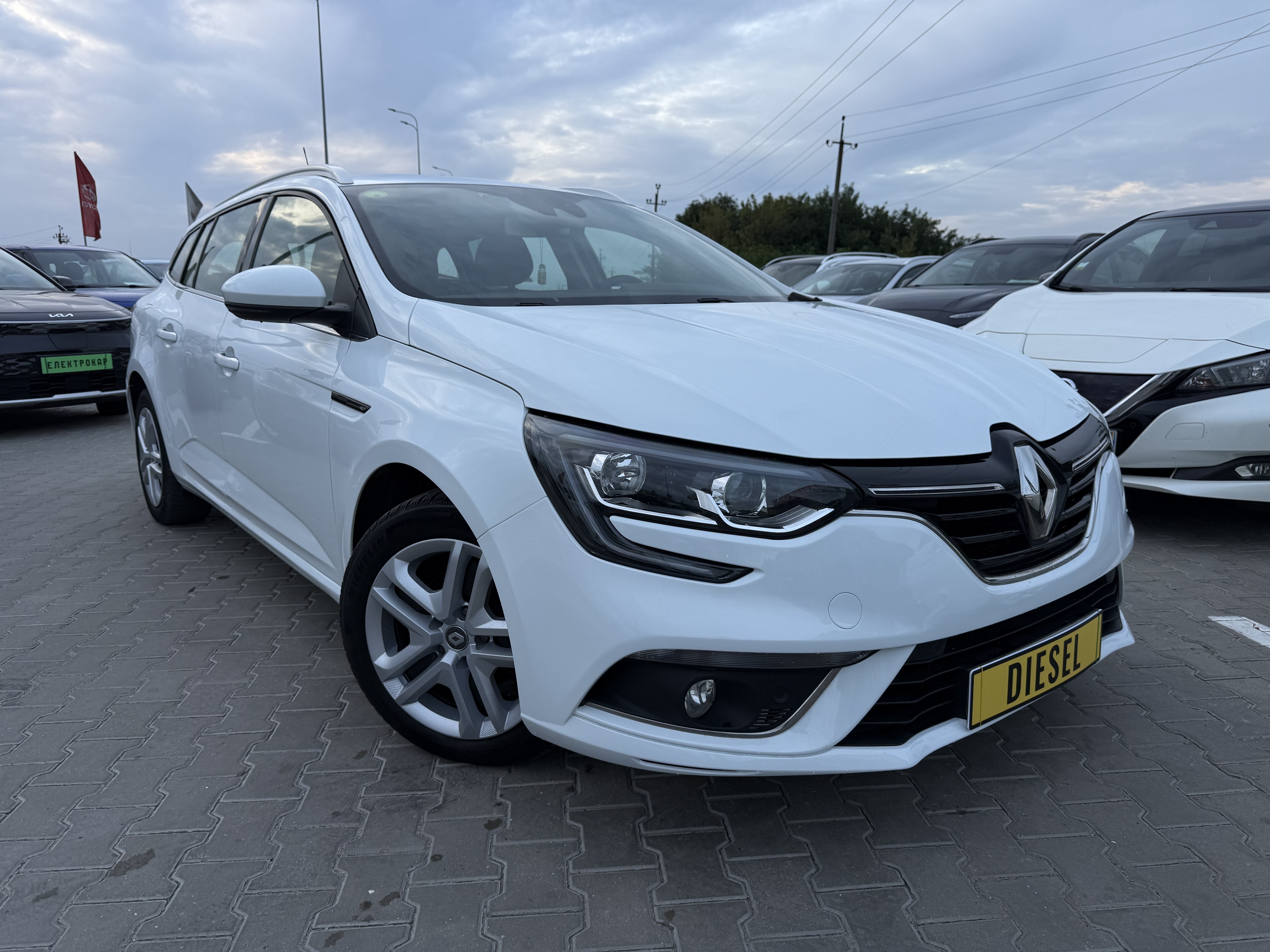 Renault MEGANE IV